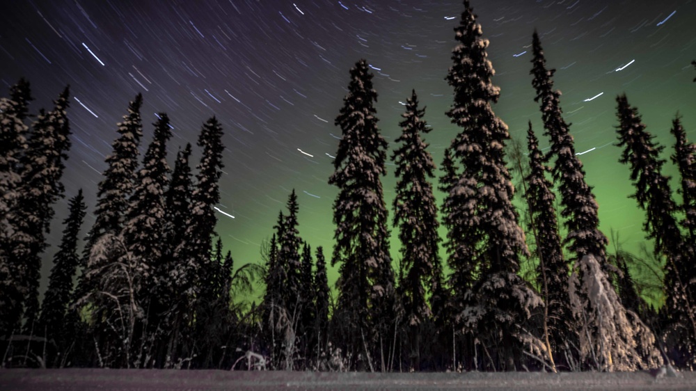 US Marines deliver Christmas by snowmobile to remote Alaskan towns