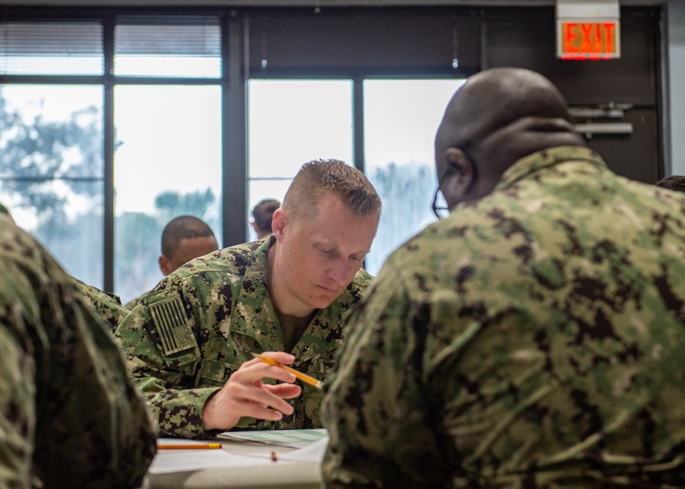 VP-5 Sailors take advancement exam