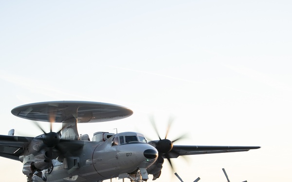 Ford E-2D Flight Operations