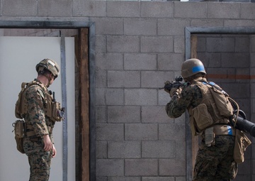 Urban structures no obstacle for last class of 0351 assaultmen