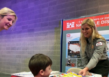 Boaters visit Corps of Engineers booth at Nashville Boat Show