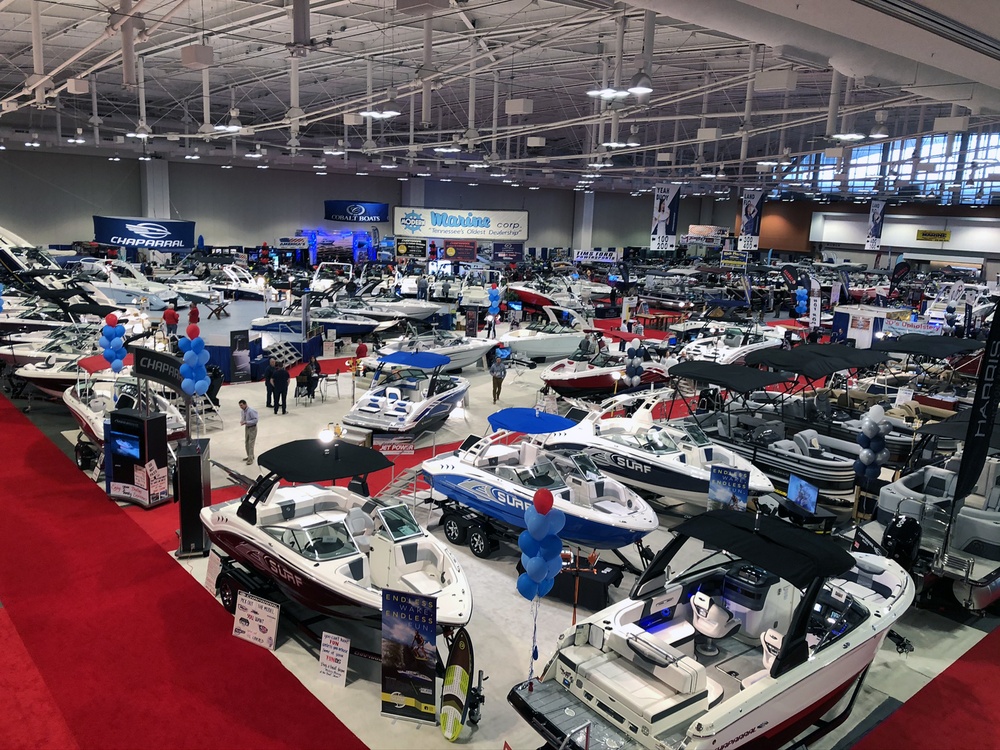 Boaters visit Corps of Engineers booth at Nashville Boat Show
