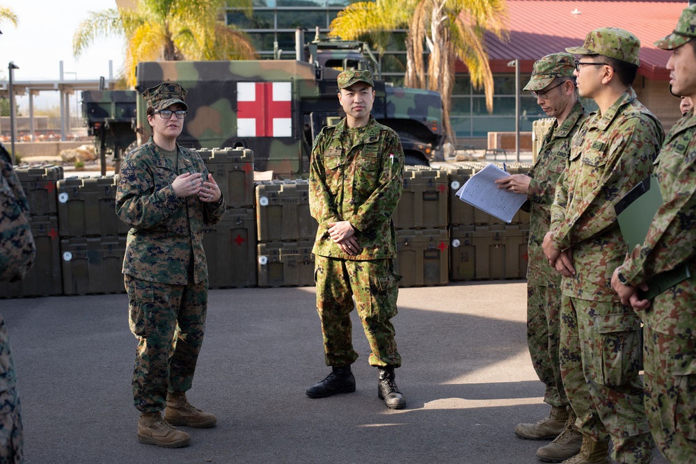 Iron Fist 2020: U.S. Sailors demonstrate field surgical and en flight medical capabilities to Japan Self Defense Force soldiers.