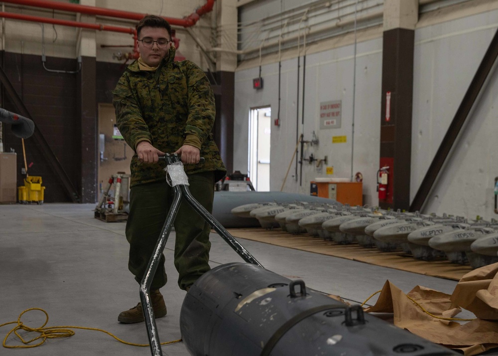 VMA-231 conducts routine maintenance during Cold Weather Training at Fallon