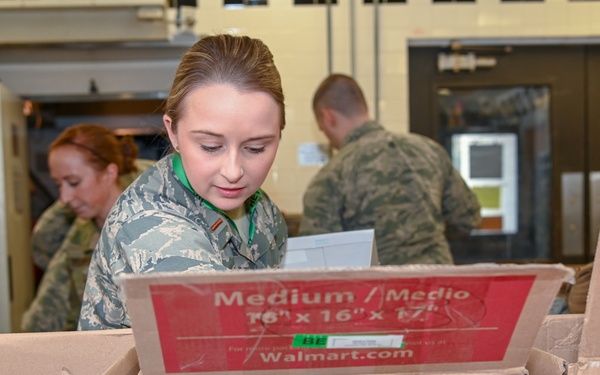 CGOC gives back to deployed troops