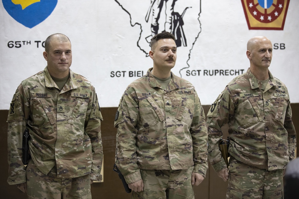 1st TSC Commander recognizes Illinois Army National Guard Soldiers