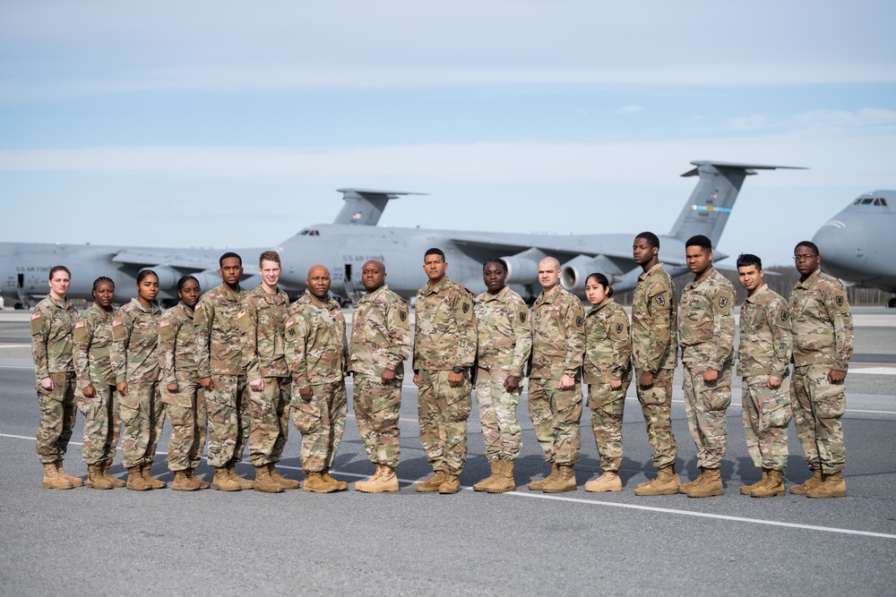 Dover AFB Port Dawgs train 622nd MCT soldiers in joint venture