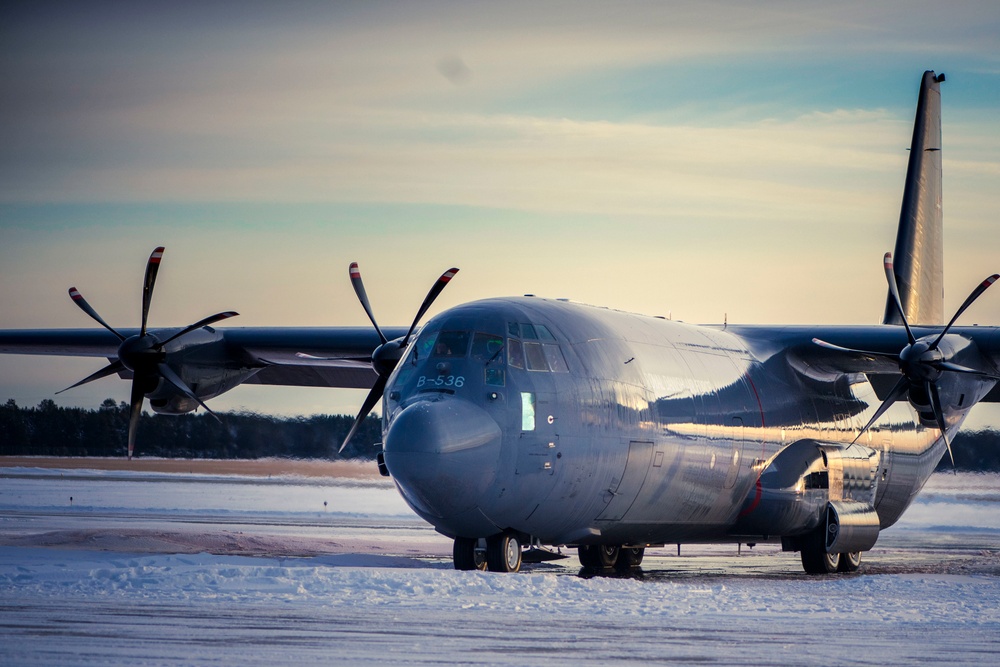 Danish Air Force de-icing C-130 for Michigan take-off