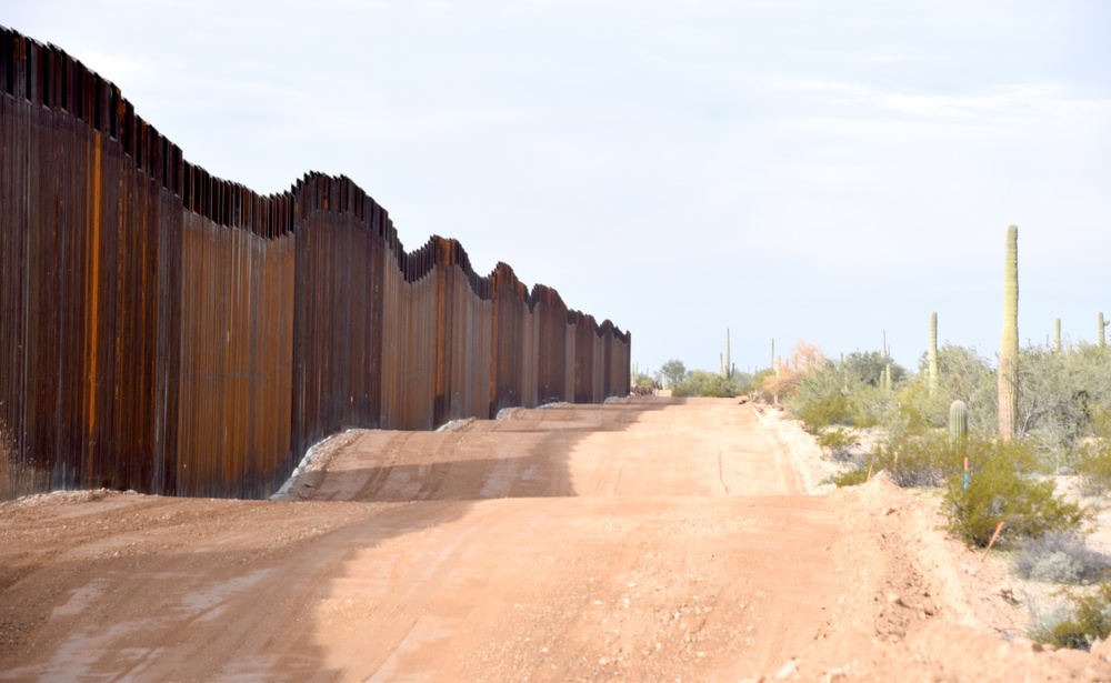 DVIDS - Images - Border Barrier construction photos, Tucson 1 & 2 ...