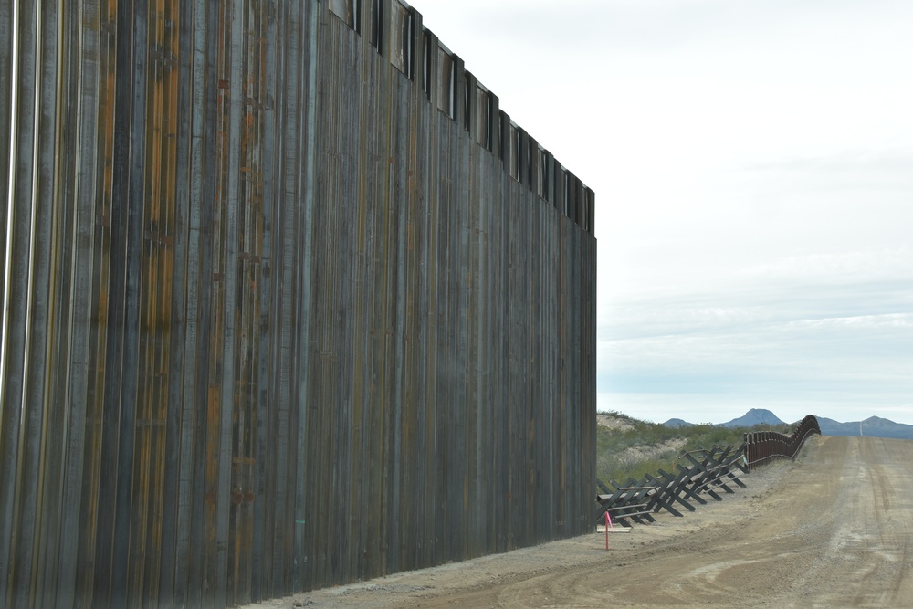 Border Barrier construction photos, Tucson 3