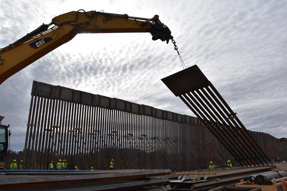 Border Barrier construction photos, Tucson 3