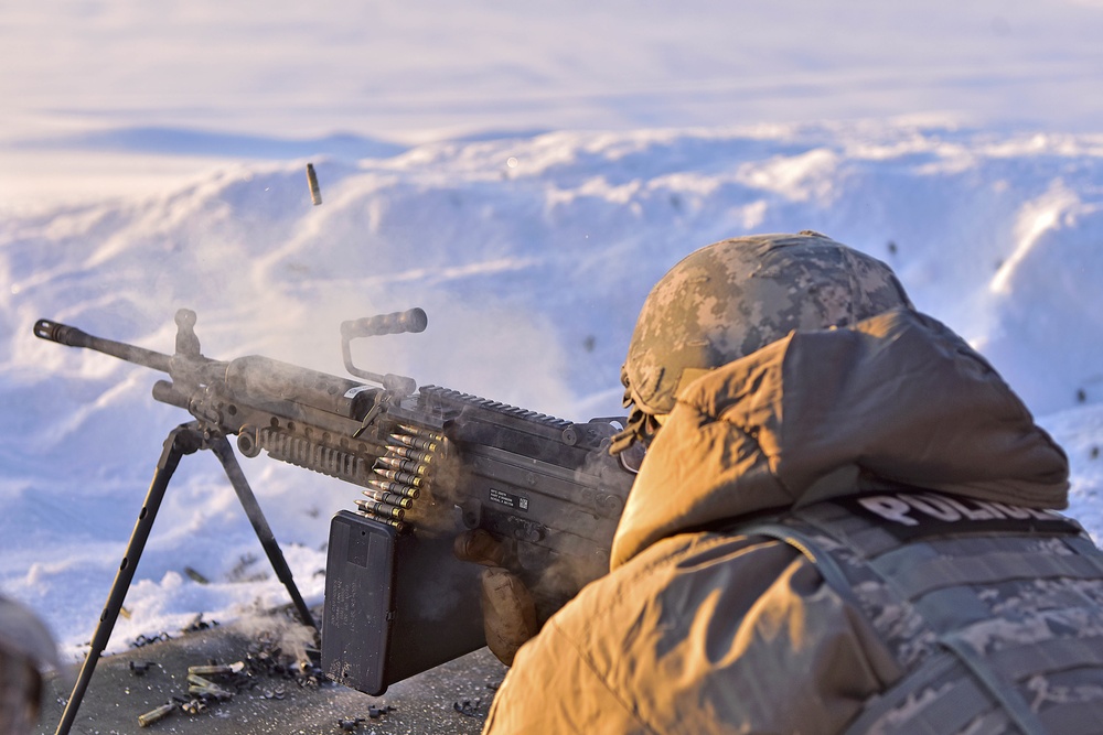 Eielson Defenders test prototype cold weather gear