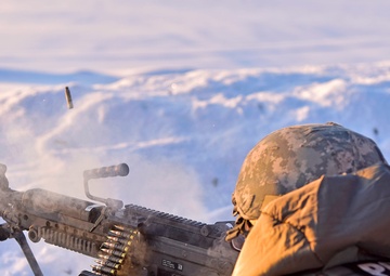 Eielson Defenders test prototype cold weather gear