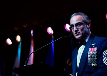 SEAC discusses authentic leadership during Cal Guard Service Member of the Year Banquet