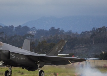 Lightning Strikes Miramar: 3rd Marine Aircraft Wing welcomes Corps’ first F-35C