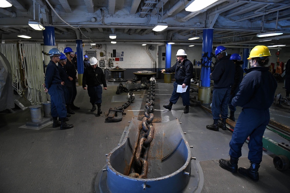 USS Blue Ridge conducts precision anchoring event