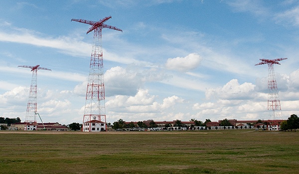 Airborne School 250-foot tower