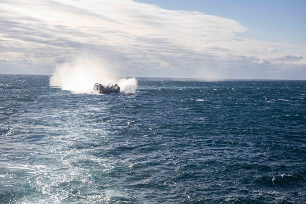 LCAC transits in Atlantic Ocean