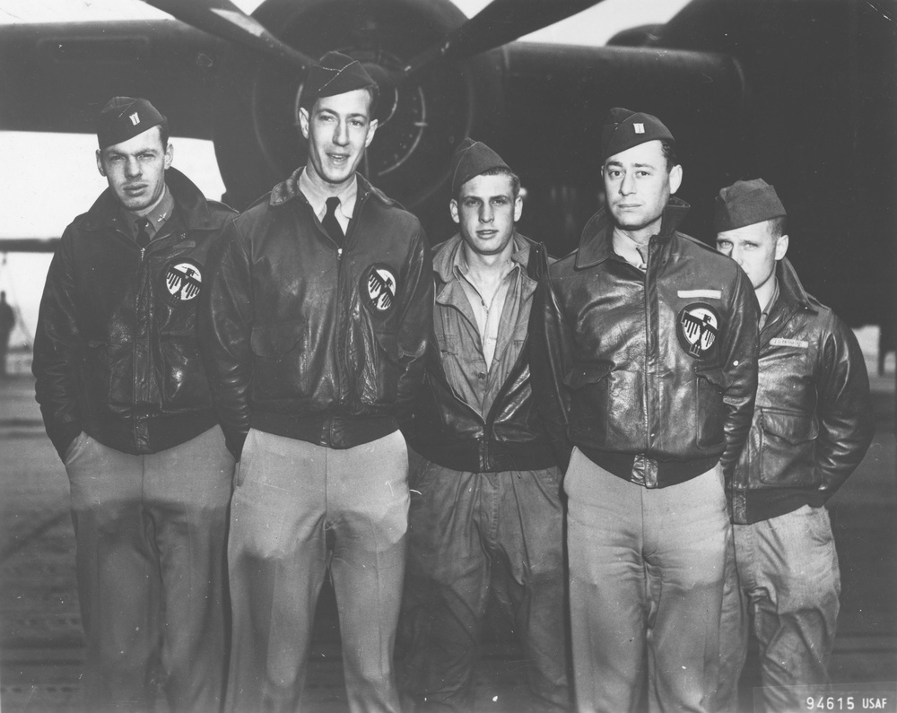 Doolittle Tokyo Raiders, Crew No. 16