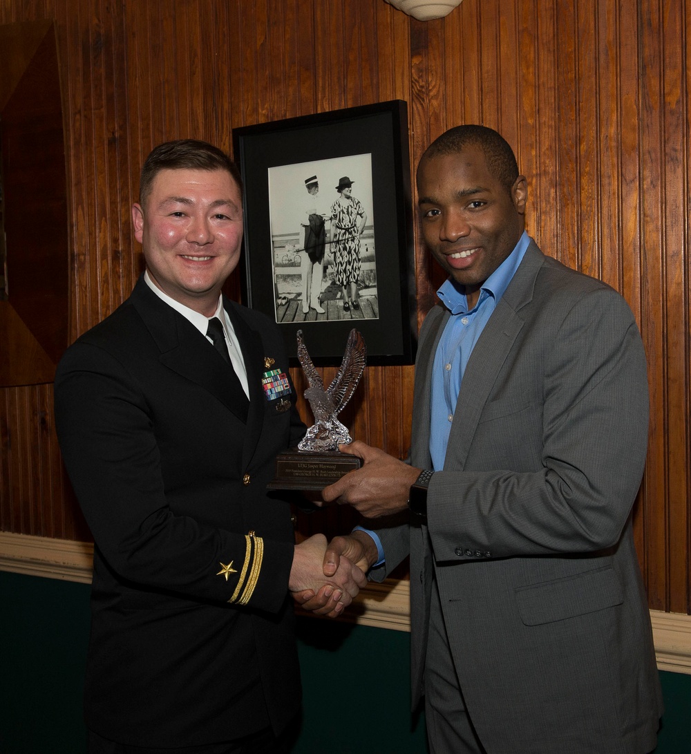 GHWB Sailor Accepts Stennis Award