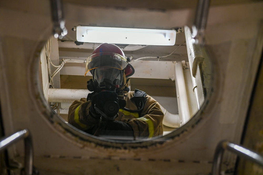 USS Normandy Conducts General Quarters Drill