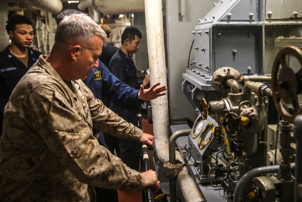 US Central Command Commander Gen. McKenzie visits USS Bataan