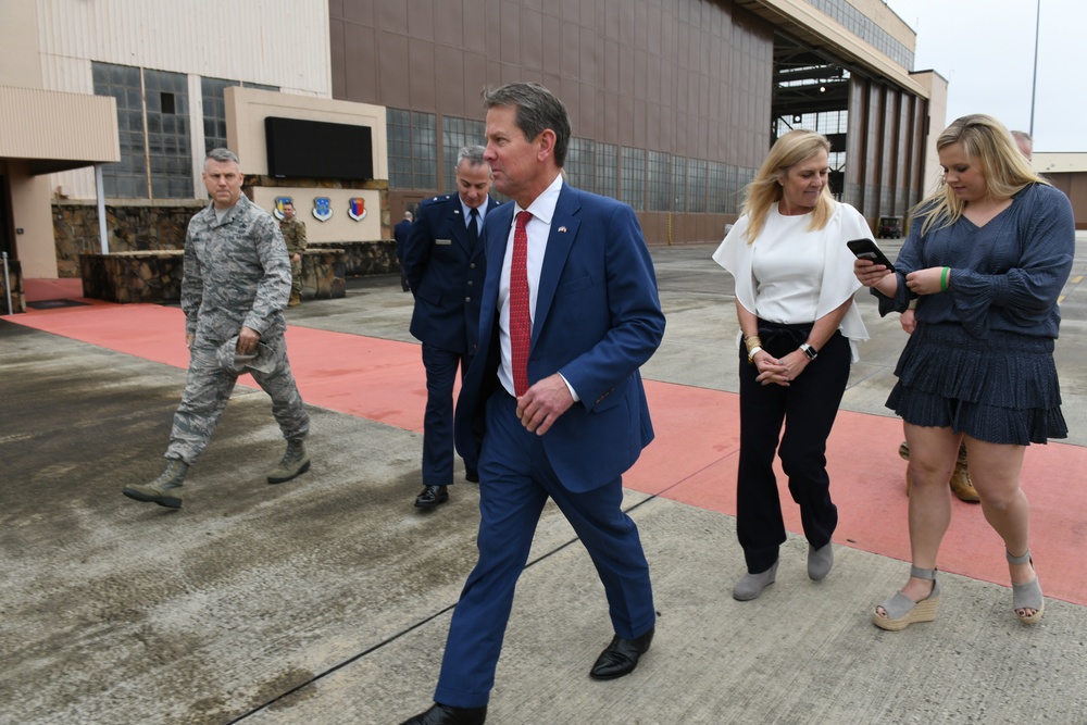 Georgia Govenor arrives at Robins Air Force Base