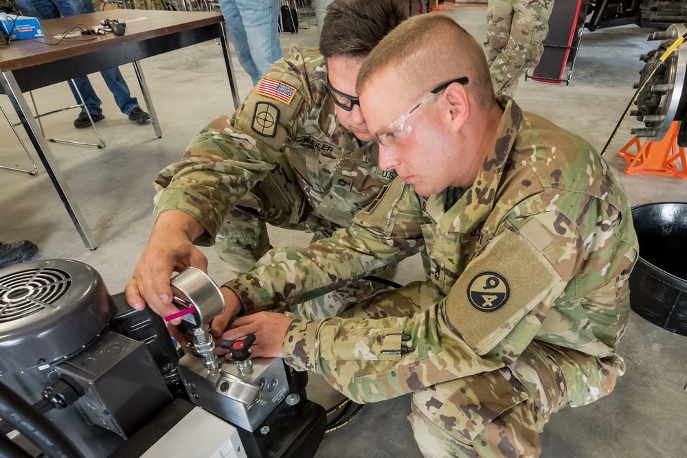 Soldiers participate in JLTV Training at Ft. McCoy