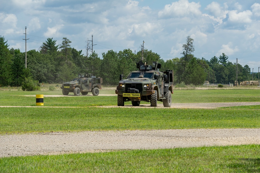 Soldiers participate in JLTV Training at Ft. McCoy