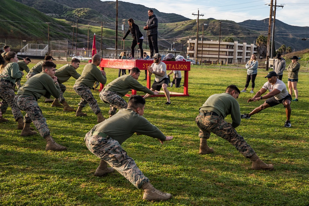 Catch a Lift Veterans work out with Sierra Battery, 5th Battalion, 11th Marine Regiment