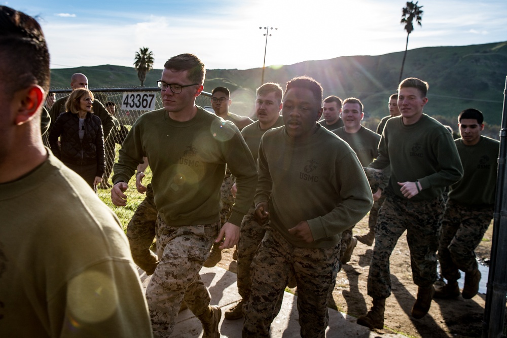 Catch a Lift Veterans work out with Sierra Battery, 5th Battalion, 11th Marine Regiment