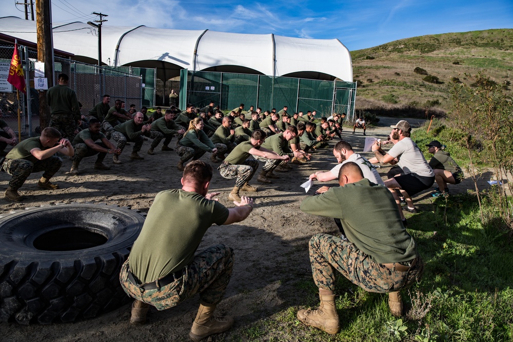 Catch a Lift Veterans work out with Sierra Battery, 5th Battalion, 11th Marine Regiment