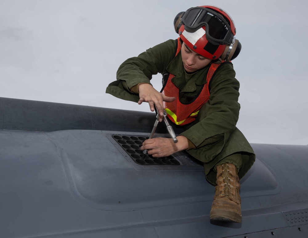 VMA-231 Performs Routine Maintenance as NAS Fallon