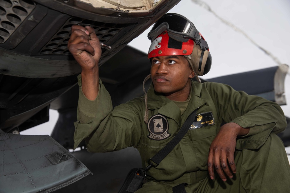 VMA-231 Performs Routine Maintenance as NAS Fallon