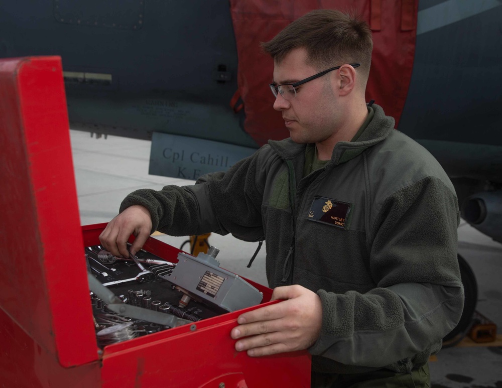 VMA-231 Performs Routine Maintenance as NAS Fallon