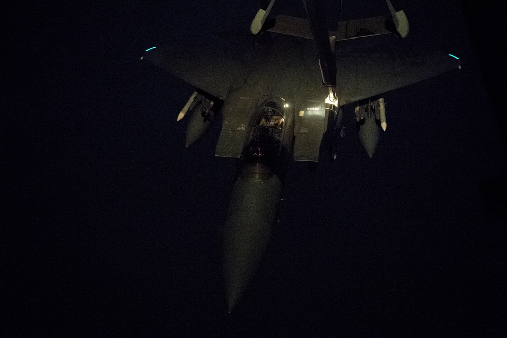 Deployed KC-10 low-light refueling