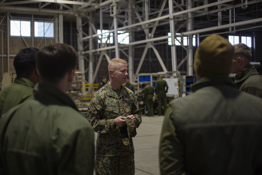 Maj. Gen. Paul J. Rock Jr. visits U.S. Marines with VMM-265 during Exercise Forest Light Western Army