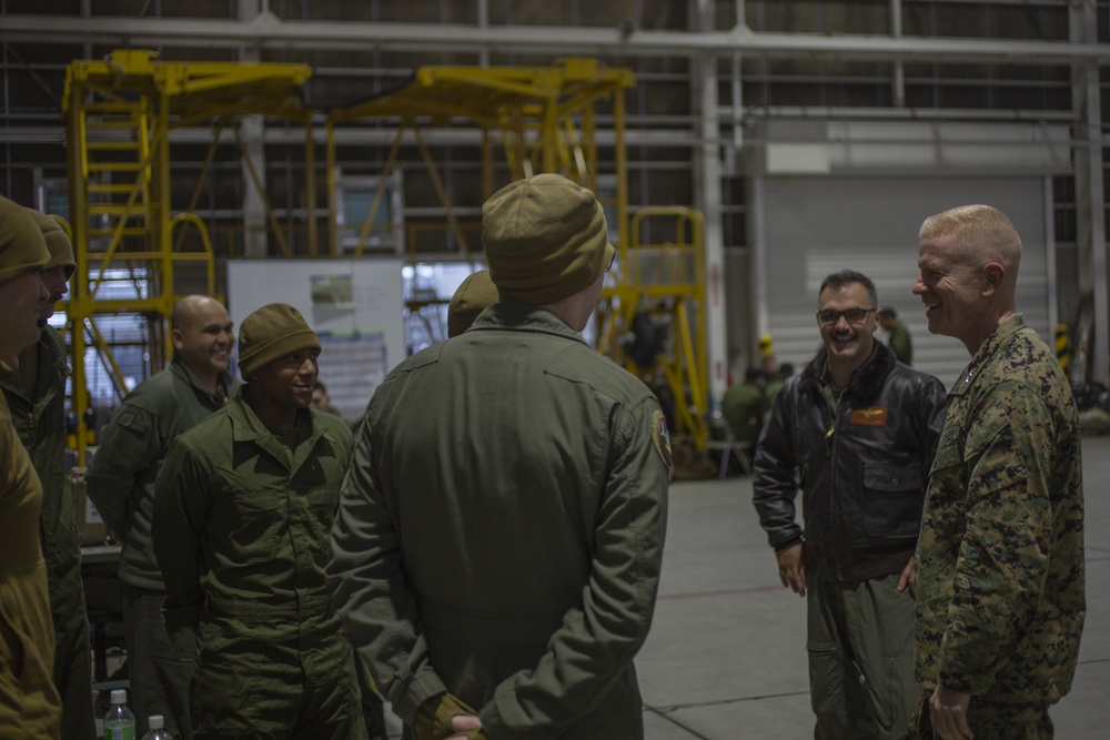 Maj. Gen. Paul J. Rock Jr. visits U.S. Marines with VMM-265 during Exercise Forest Light Western Army