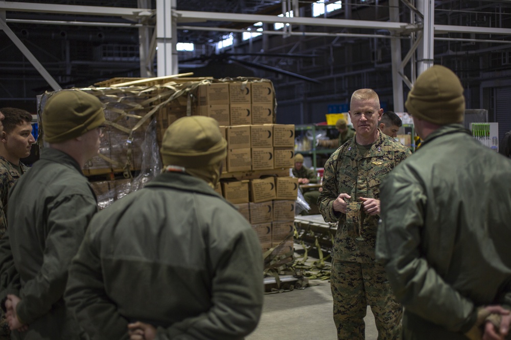 Maj. Gen. Paul J. Rock Jr. visits U.S. Marines with VMM-265 during Exercise Forest Light Western Army