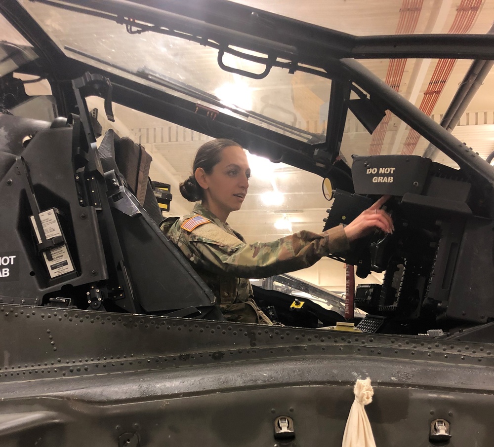From the desert to the cockpit: Army Reserve aviator shares her story