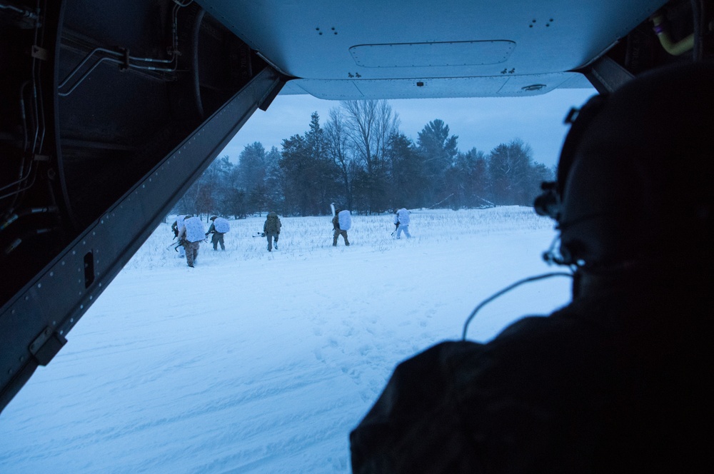 CV-22 Ospreys Conduct Night Operations at Emerald Warrior 20.1