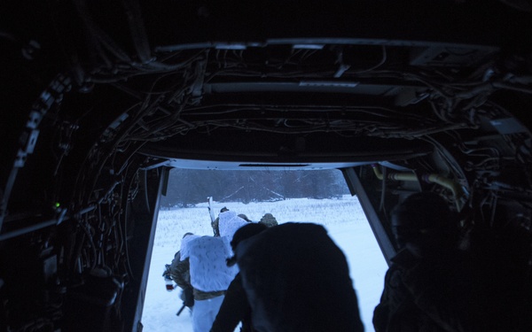 CV-22 Ospreys Conduct Night Operations at Emerald Warrior 20-1