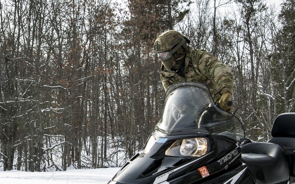 Special Tactics Airmen Navigate Snow at Emerald Warrior 20-1