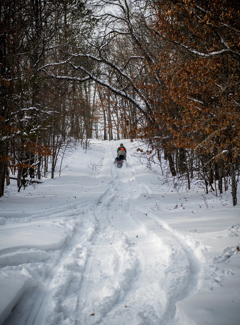 Special Tactics Airmen Navigate Snow at Emerald Warrior 20-1