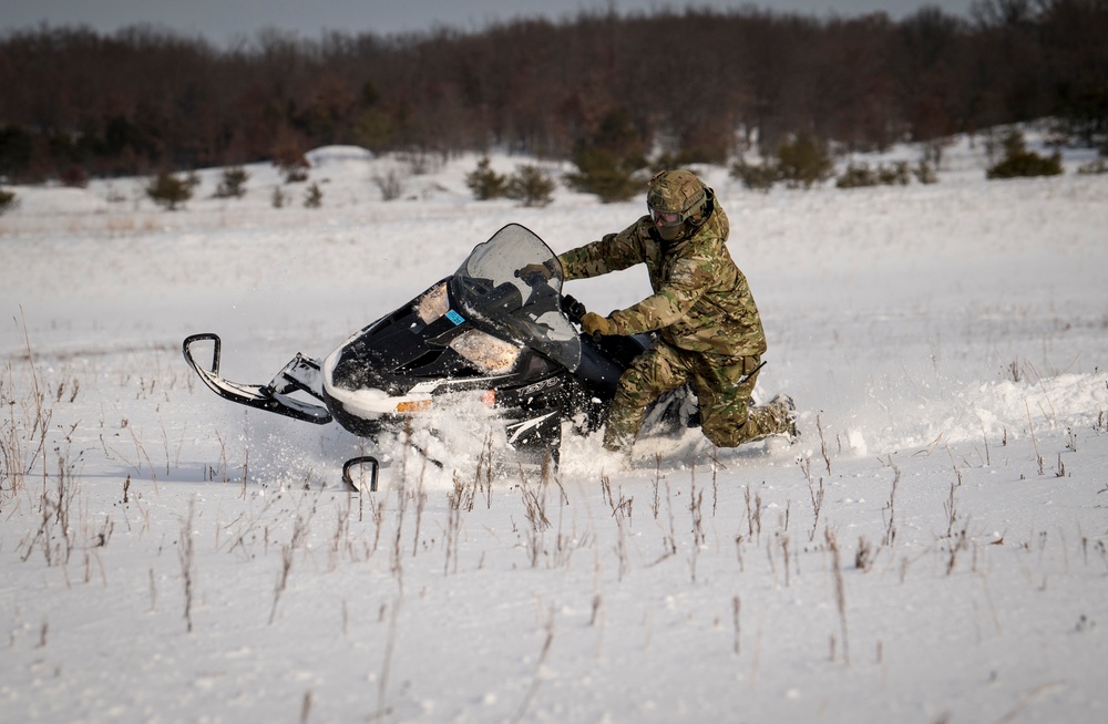 Special Tactics Airmen navigate snow at Emerald Warrior 20-1
