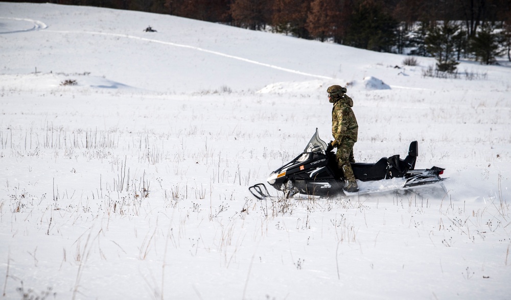 Special Tactics Airmen navigate snow at Emerald Warrior 20-1