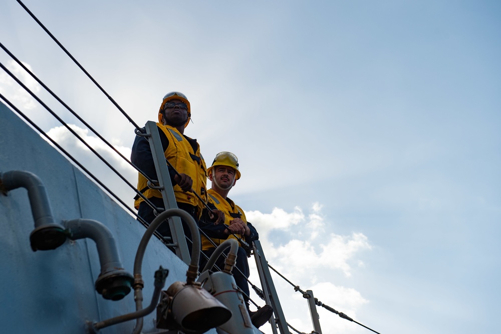 Underway replenishment USS Farragut