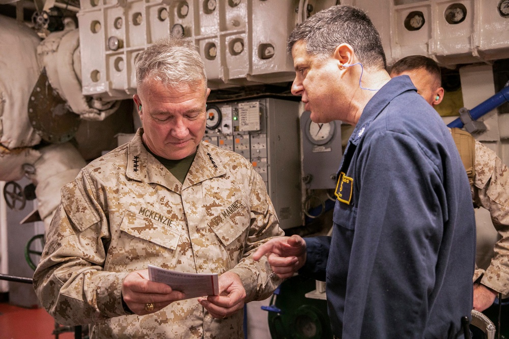 USCENTCOM commander visits USS Bataan (LHD 5)