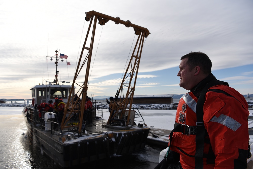 Coast Guard Senior Chief oversees ice rescue training at Station Burlington