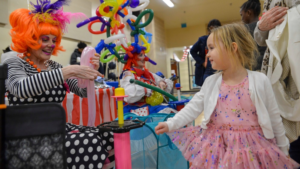 MWR Circus Show and School